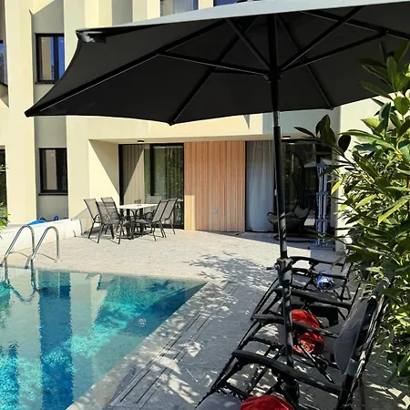 Βίλα London Pool Luxury *